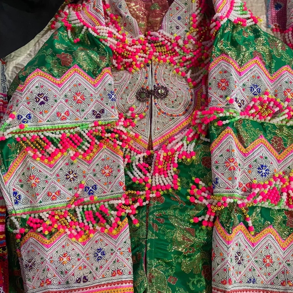 Vintage Hmong Chinese - Picture 4 of 7